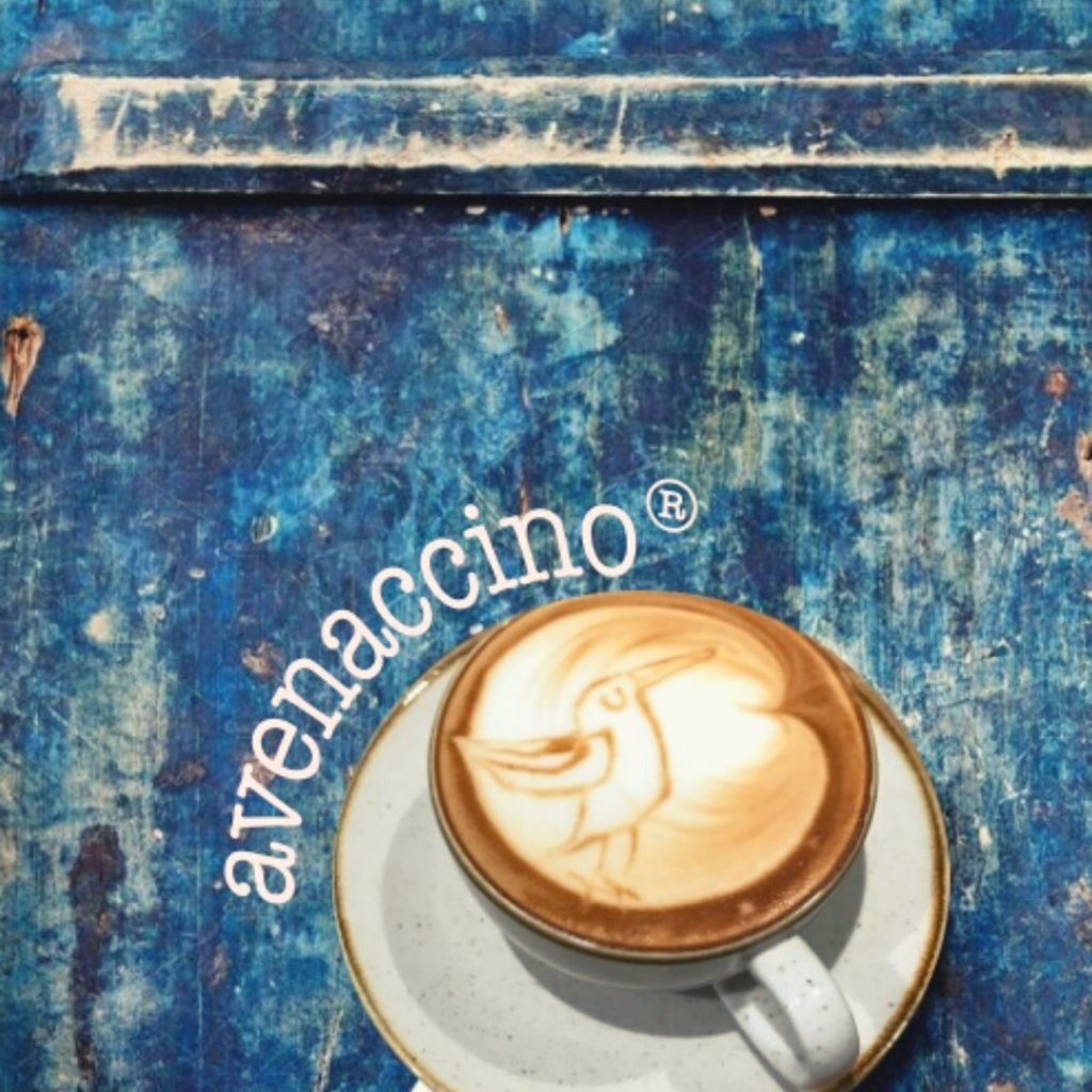 L'avenaccino è l'alternativa vegetale, ma gustosa, del cappuccino con latte vaccino proposta da heaven avena italia ed è fatto con il caffè e hevane barista, senza zuccheri aggiunti.